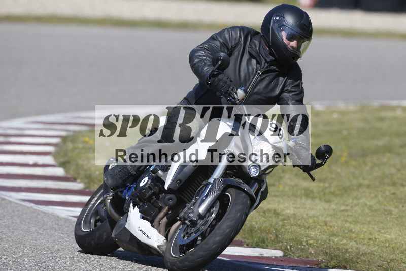 /01 02.04.2026 MAZ ADR/Gruppe gelb Gruppe gruen/99